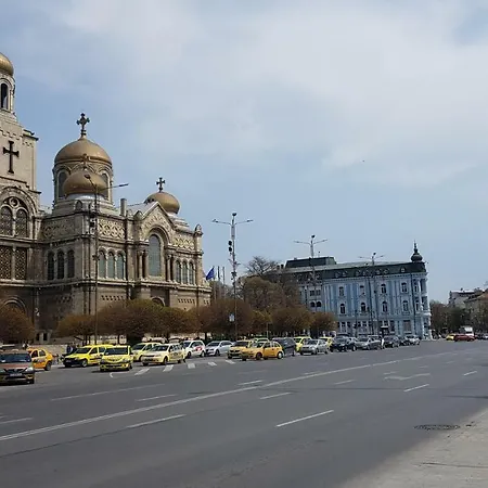 Mommy's House شقة فارنا