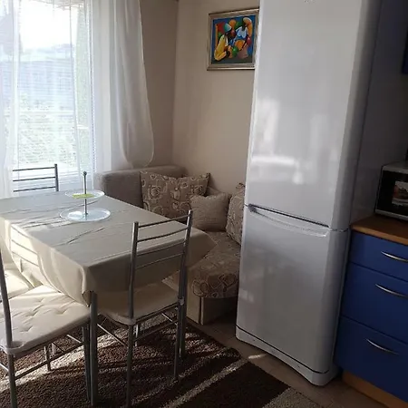 Mommy's House * فارنا