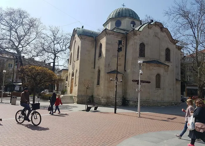 Mommy's House * Varna